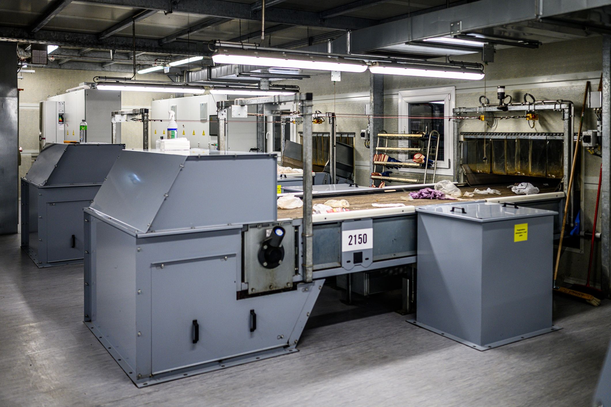 Waste-to-building material